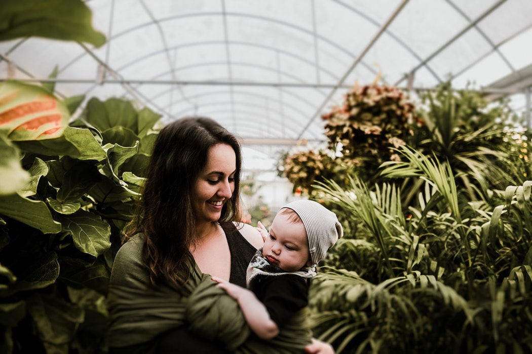 Babywearing is a Lifesaver During Air Travel 