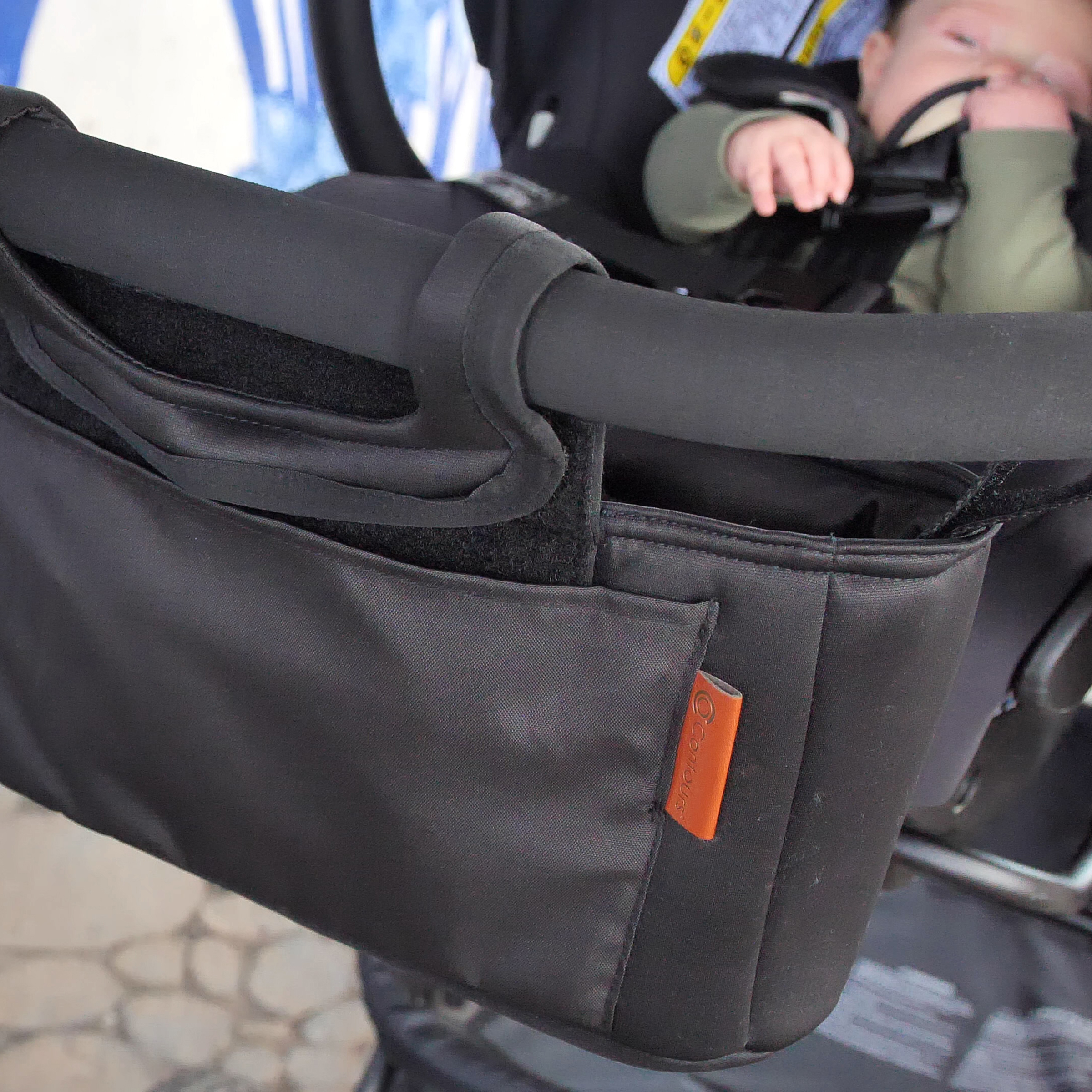 Contours® Parent Organizer V2 - Black Image 3